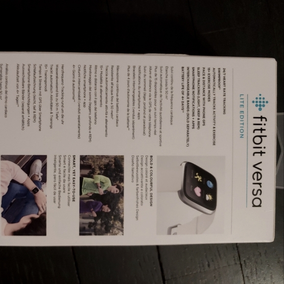 Fitbit Versa Lite Edition White - Picture 3 of 4